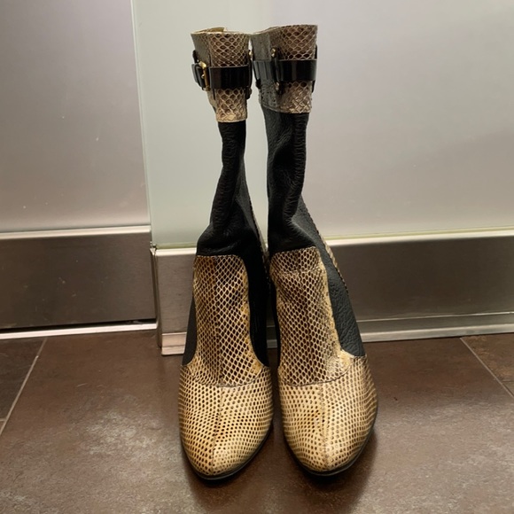 Dolce & Gabbana lizard and leather boots - Picture 3 of 4